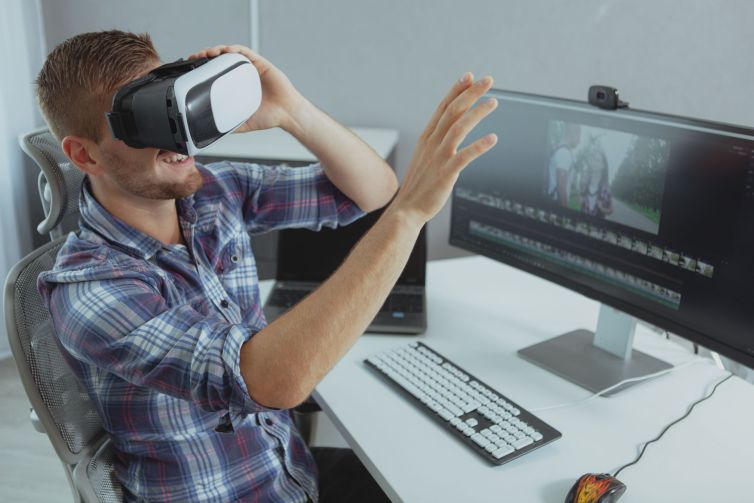 ANIMACIONES 3D, JUEGOS Y ENTORNOS INTERACTIVOS