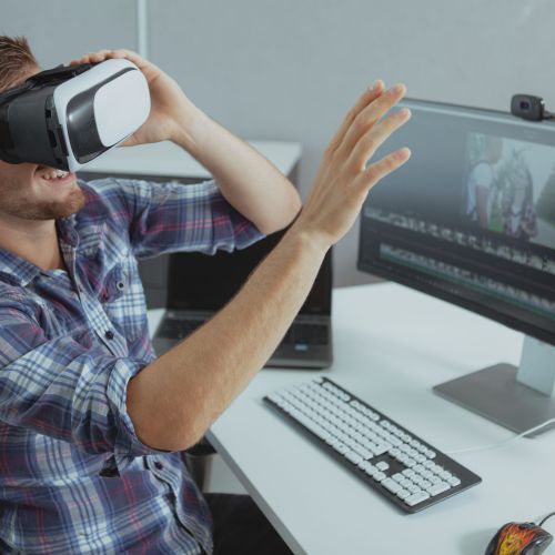 ANIMACIONES 3D, JUEGOS Y ENTORNOS INTERACTIVOS